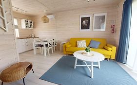 DESTINO wakacyjne domki-dwa podgrzewane baseny-drink bar